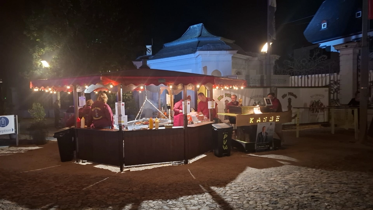 Mir Pääntz vom Wasserturm - Karnevalsverein - Imbissstand